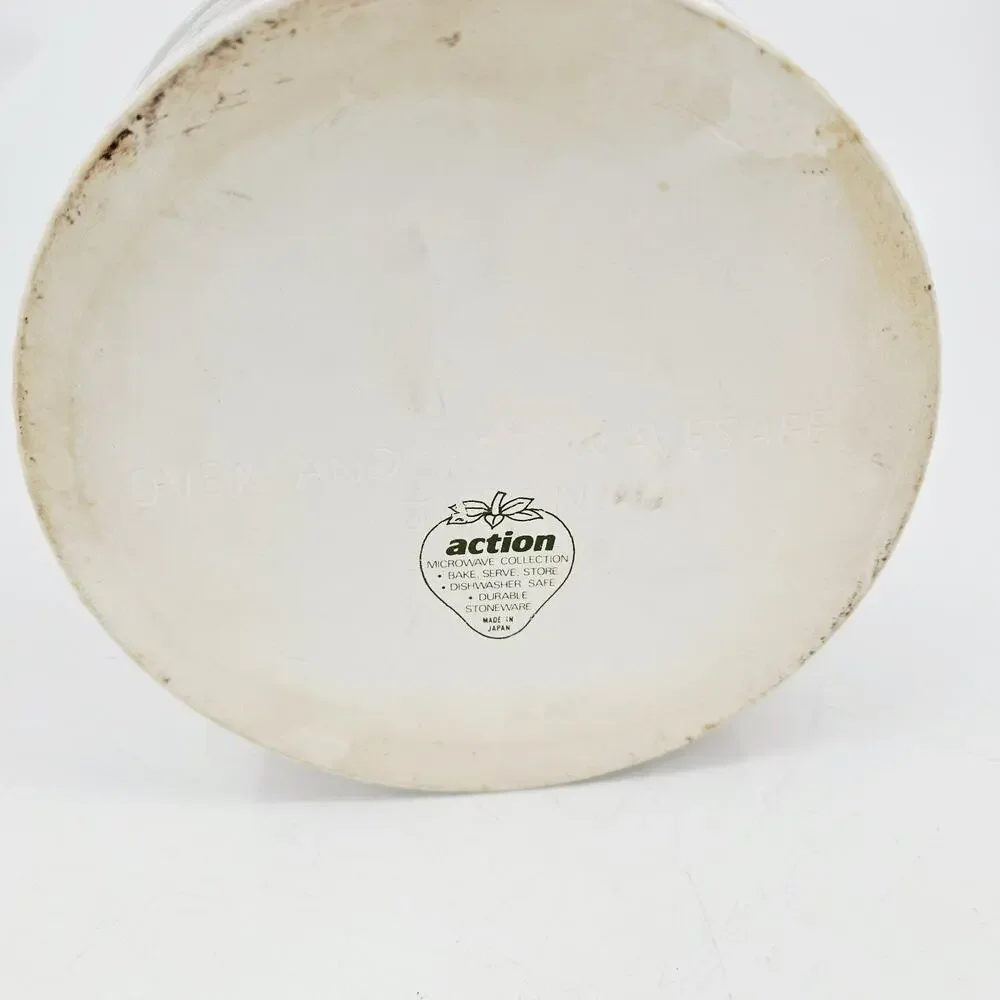Vintage Action Strawberry Bakeware Stoneware Ramekin Bowl Dish 8